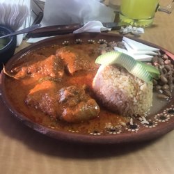 El Sazon de Puebla - Deliciosa Salsa roja con chicharrón
