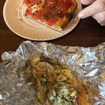 Calda Pizzeria & Restaurant - 8/21/25 extra garlicky knots - Italian Near Me - Levittown, New York