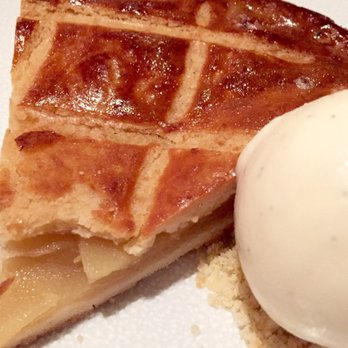 Fish Market - Adams Apple Pie & Vanilla Ice Cream - Seafood Near Me - London, XGL Fish Market - Adams Apple Pie & Vanilla Ice Cream - Seafood Near Me - London, XGL