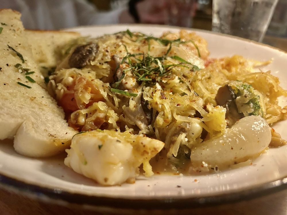 Tommy Bahama Restaurant | Bar | Store - Mauna Lani