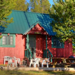 East Lake Resort - Exterior of our lake front cabins