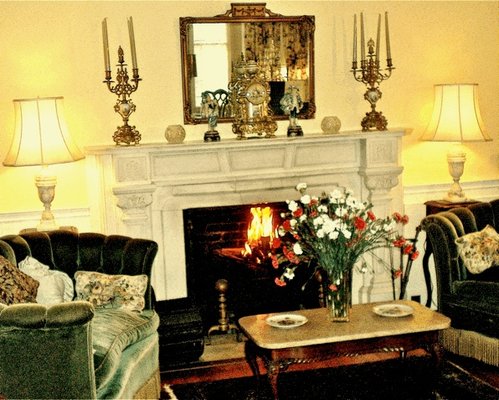 Whistler's Inn by null