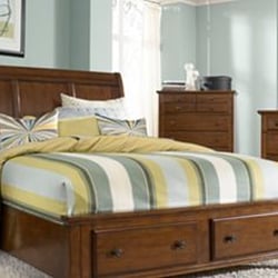 Broyhill Furniture Gallery