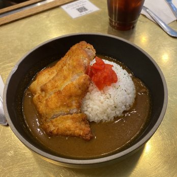 Davelle - Curry chicken over rice - ok, a bit too sweet for my taste - Japanese Near Me - New York, New York Davelle - Curry chicken over rice - ok, a bit too sweet for my taste - Japanese Near Me - New York, New York