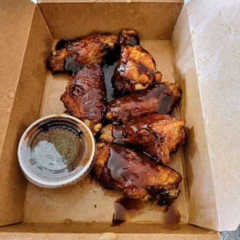 Edible Happy Pizzeria - BBQ Buffalo Wings - Pizza Near Me - Oakland, California Edible Happy Pizzeria - BBQ Buffalo Wings - Pizza Near Me - Oakland, California