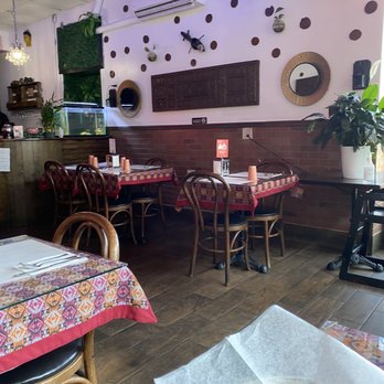 Spice & Grill Indian Kitchen and Bar - Seating and space - Indian Near Me - Brooklyn, New York Spice & Grill Indian Kitchen and Bar - Seating and space - Indian Near Me - Brooklyn, New York