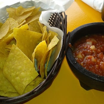Baja Cafe - Chips & salsa - Tacos Near Me - Deerfield Beach, Florida