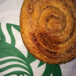 Cinnamon bun at Starbucks sucks