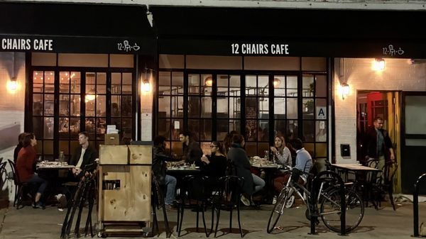 12 Chairs Café by null