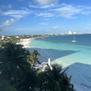 Dreams Sands Cancun Resort & Spa - Resorts Near Me - Cancún, ROO Dreams Sands Cancun Resort & Spa - Resorts Near Me - Cancún, ROO