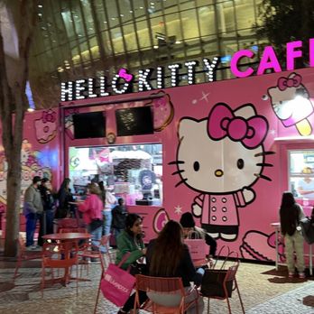 Hello Kitty Cafe - Desserts Near Me - Las Vegas, Nevada