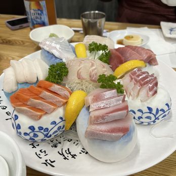 T-Fish - Assorted Sashimi - Sushi Bars Near Me - Los Angeles, California T-Fish - Assorted Sashimi - Sushi Bars Near Me - Los Angeles, California
