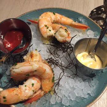 Herringbone Waikiki - Seafood Near Me - Honolulu, Hawaii