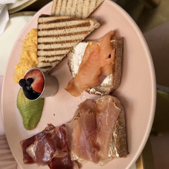 La Vie Belle - Breakfast & Brunch Near Me - Miami Beach, Florida