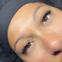 The Luxury Lash Spa - Lashes Made for You