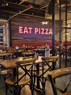 Giordano's by null