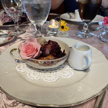 McNinch House Restaurant - Blackberry Cobbler - French Near Me - Charlotte, North Carolina