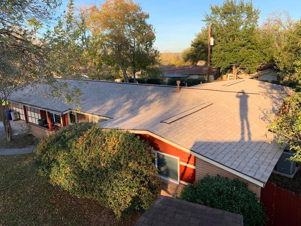 Slide of D&D Contracting