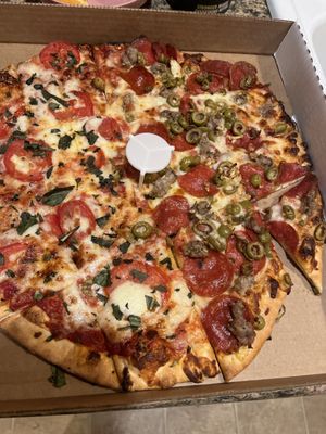 Famous Yeti's Pizza by null