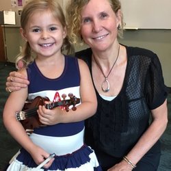 Kasandra Klassy - Suzuki Violin Teacher - Students can begin as young as 4 years old!
