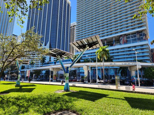Bayfront Park by null