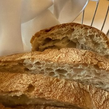 Ciao Bella - Complimentary bread and butter- add the olive oil!! Yum! - Italian Near Me - Bloomington, Minnesota