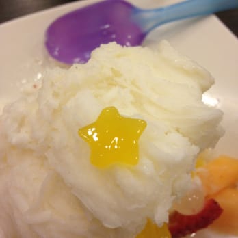 Frostcity - Star shaped jello with color changing spoon - Desserts Near Me - Honolulu, Hawaii