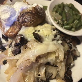 Texas Roadhouse - "Roadkill" meal - Barbeque Near Me - Rialto, California