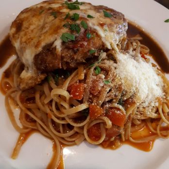 Kinemi's Kitchen - Chicken parmigiana with spaghetti in tomato sauce - Pizza Near Me - Vancouver, British Columbia Kinemi's Kitchen - Chicken parmigiana with spaghetti in tomato sauce - Pizza Near Me - Vancouver, British Columbia