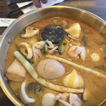 Mala Town - Set with Tom Yum Soup Base 冬阴功汤底套餐 (Mild Spicy) - Hot Pot Near Me - Las Vegas, Nevada Mala Town - Set with Tom Yum Soup Base 冬阴功汤底套餐 (Mild Spicy) - Hot Pot Near Me - Las Vegas, Nevada