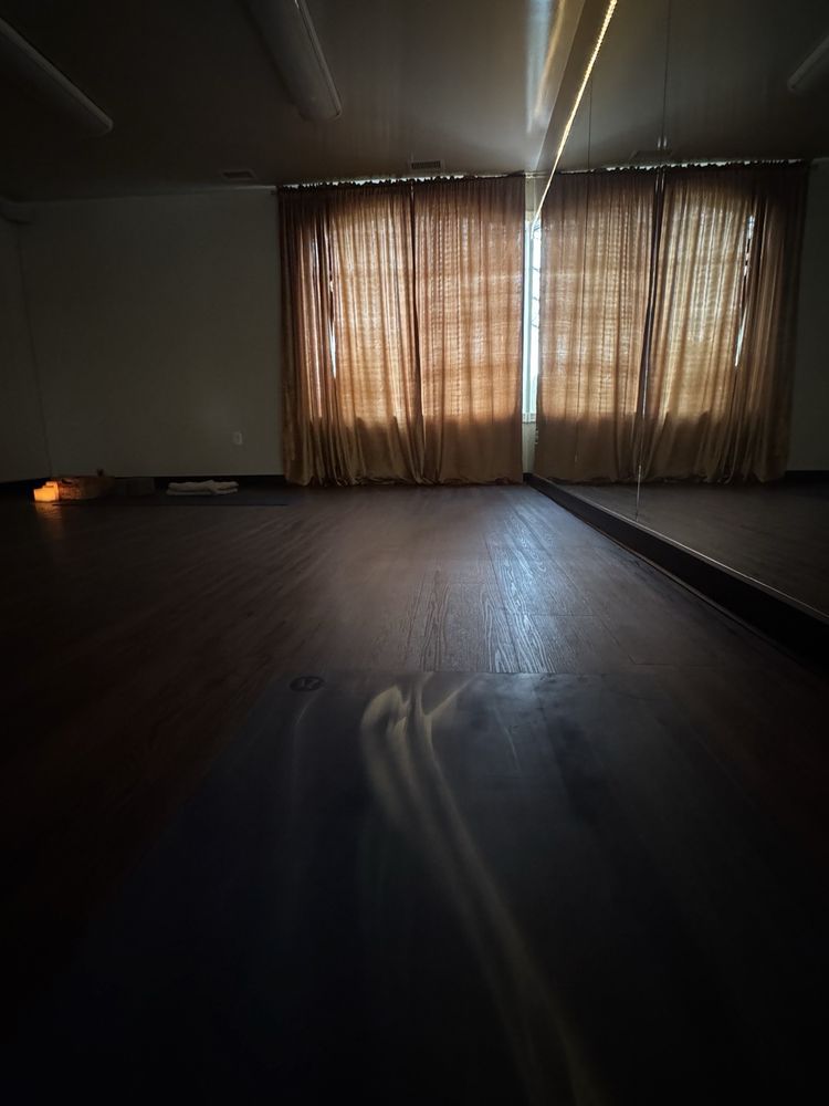 Ritual Yoga & Wellness Logo