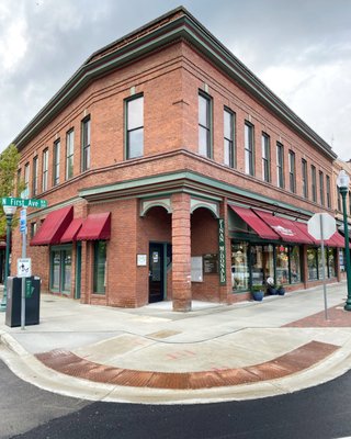 Finan McDonald Clothing