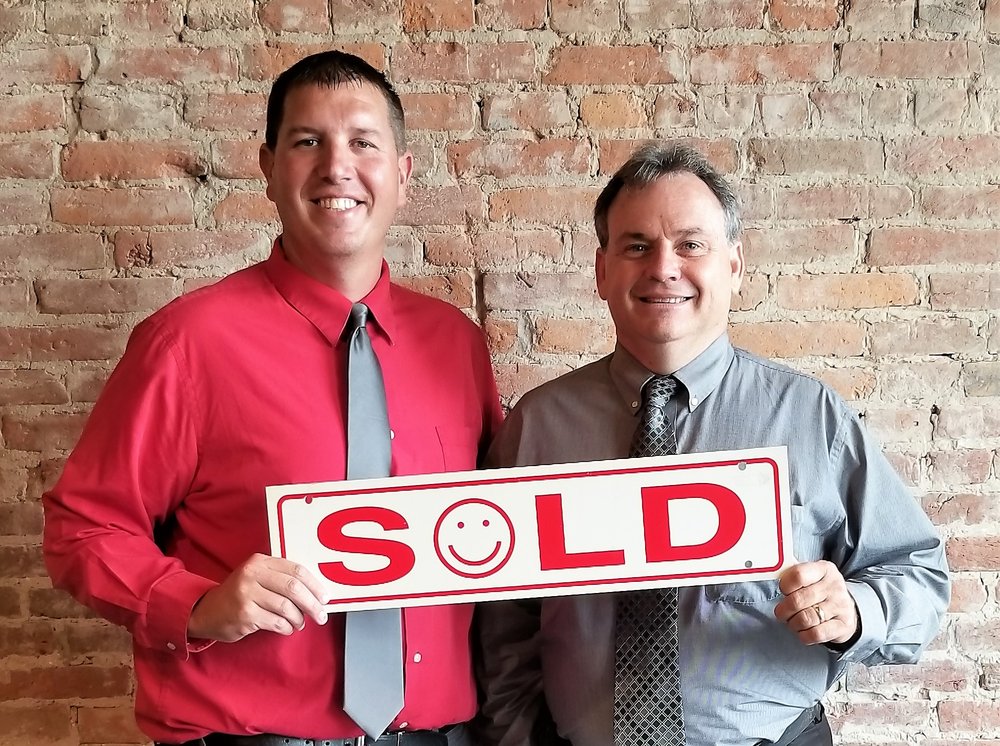 THE LEUGERS GROUP Updated September 2024 14 Photos 26 E Jefferson St, Franklin, Tennessee