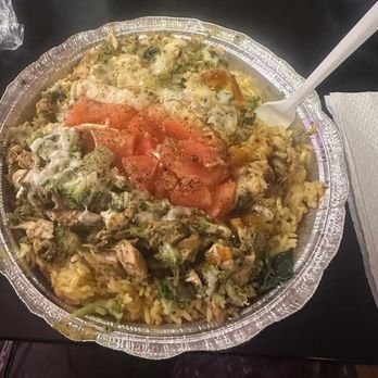 Mr Everything Cafe - Plate with chicken, plate comes with rice, broccoli, spinach, mushrooms, cheese and tomatoes. - Sandwiches Near Me - Atlanta, Georgia Mr Everything Cafe - Plate with chicken, plate comes with rice, broccoli, spinach, mushrooms, cheese and tomatoes. - Sandwiches Near Me - Atlanta, Georgia