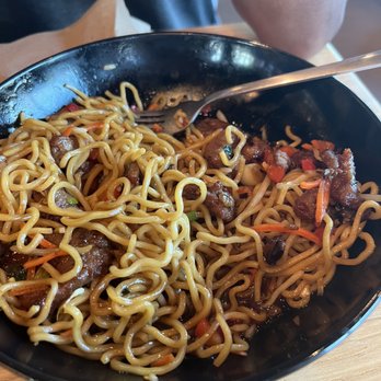 Pei Wei Asian Kitchen - Chicken Lo Mein - Asian Fusion Near Me - Rogers, Arkansas Pei Wei Asian Kitchen - Chicken Lo Mein - Asian Fusion Near Me - Rogers, Arkansas