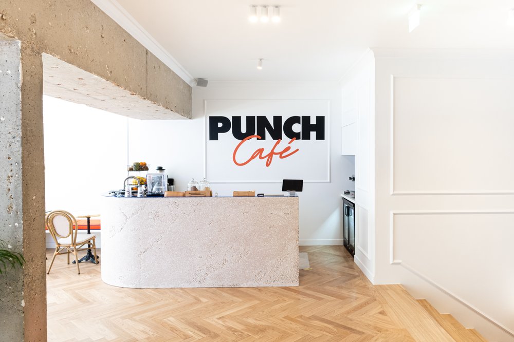 PUNCH BOXING STUDIO & JUICE BAR CHAMPSELYSÉES Boxing 26 Rue de Berri, Paris, France