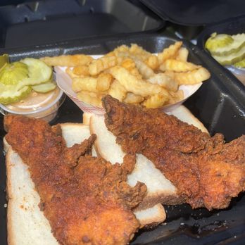 Dave's Hot Chicken - Chicken Tender Combo - Chicken Shop Near Me - Seattle, Washington