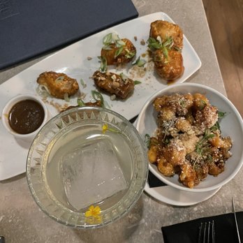 The Order Food & Drink - Cashew chicken, cauliflower bites and Mazzo Spritz cocktail - Cocktail Bars Near Me - Springfield, Missouri
