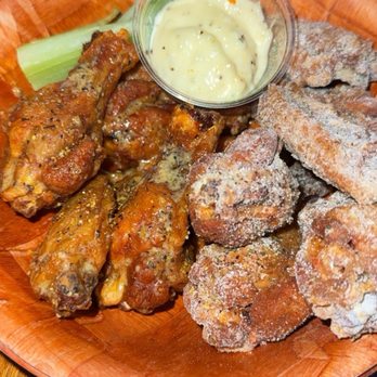 Vindicktive Wings - 6 lemon pepper -6 Salt & Vinegar - Chicken Wings Near Me - Seattle, Washington Vindicktive Wings - 6 lemon pepper -6 Salt & Vinegar - Chicken Wings Near Me - Seattle, Washington