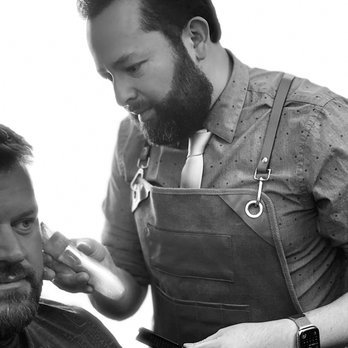 El Gallo Catrin Barber Studio - Jesse giving a Haircut - Barbers Near Me - Henderson, Nevada