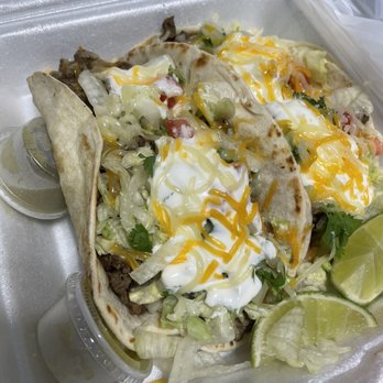 Taqueria San Luis - Flour Tortilla - Asada - Food Trucks Near Me - Auburn, Washington