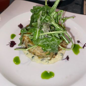 Herringbone Waikiki - Crab cake - Seafood Near Me - Honolulu, Hawaii