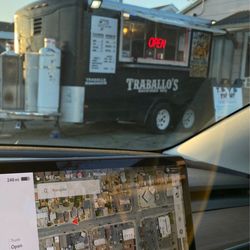 Traballo's Backyard BBQ - Food truck