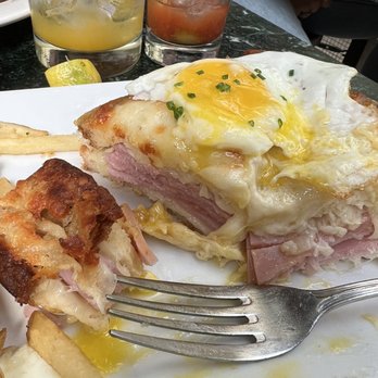 Juliette Restaurant - Croque Monsieur - Bars Near Me - Brooklyn, New York Juliette Restaurant - Croque Monsieur - Bars Near Me - Brooklyn, New York