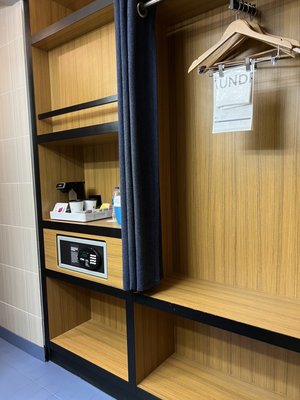 Aloft Houston by the Galleria by null