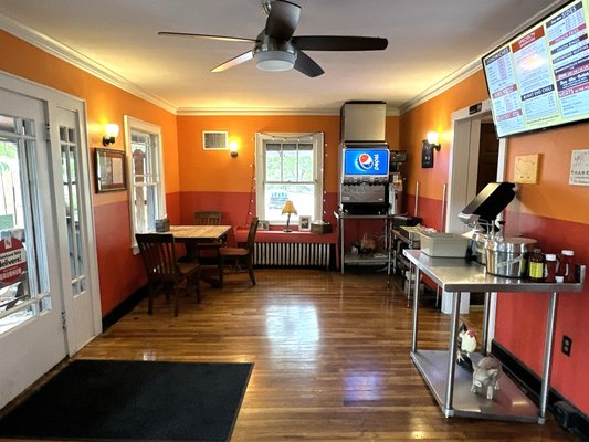 Woodyard Bar-B-Que by null