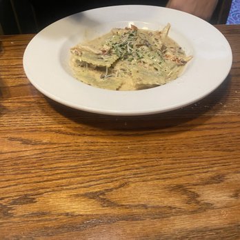 Old Spaghetti Factory - Chicken Alfredo ravioli - Italian Near Me - Abbotsford, British Columbia Old Spaghetti Factory - Chicken Alfredo ravioli - Italian Near Me - Abbotsford, British Columbia