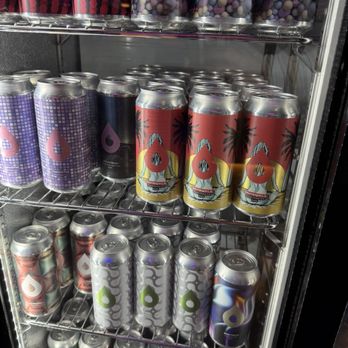 Polly’s Social - Cans to go even singles - Brewpubs Near Me - Mold, FLN