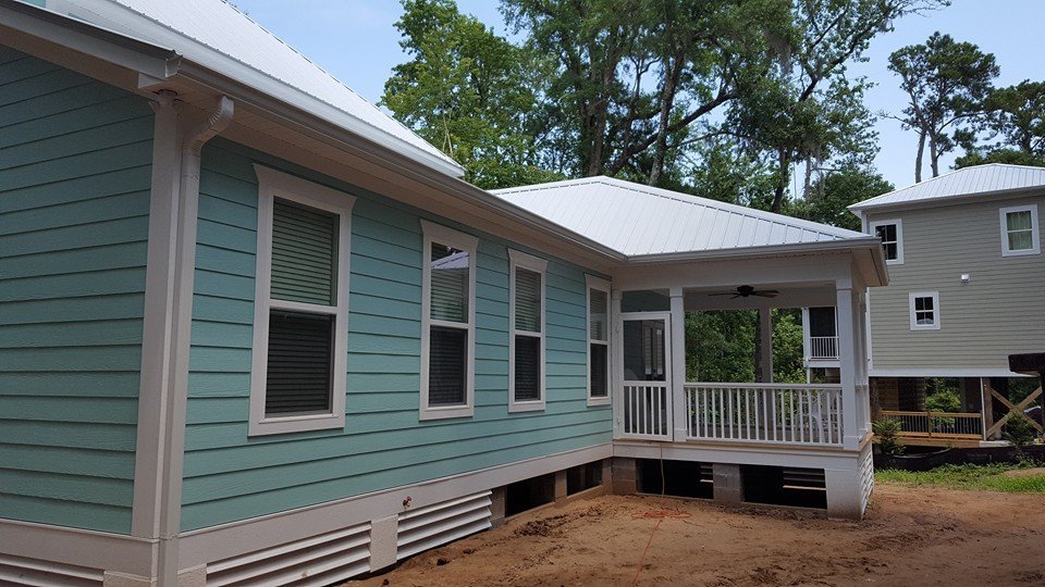 Slide of Extreme Seamless Gutters