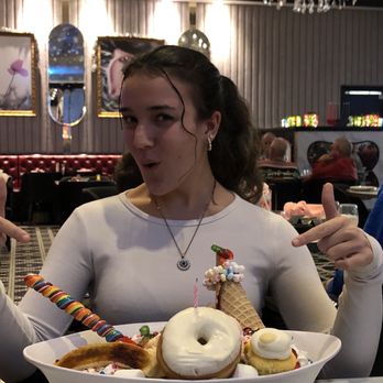 Sugar Factory Foxwoods - Love the King Kong dessert! - American Near Me - Mashantucket, Connecticut Sugar Factory Foxwoods - Love the King Kong dessert! - American Near Me - Mashantucket, Connecticut